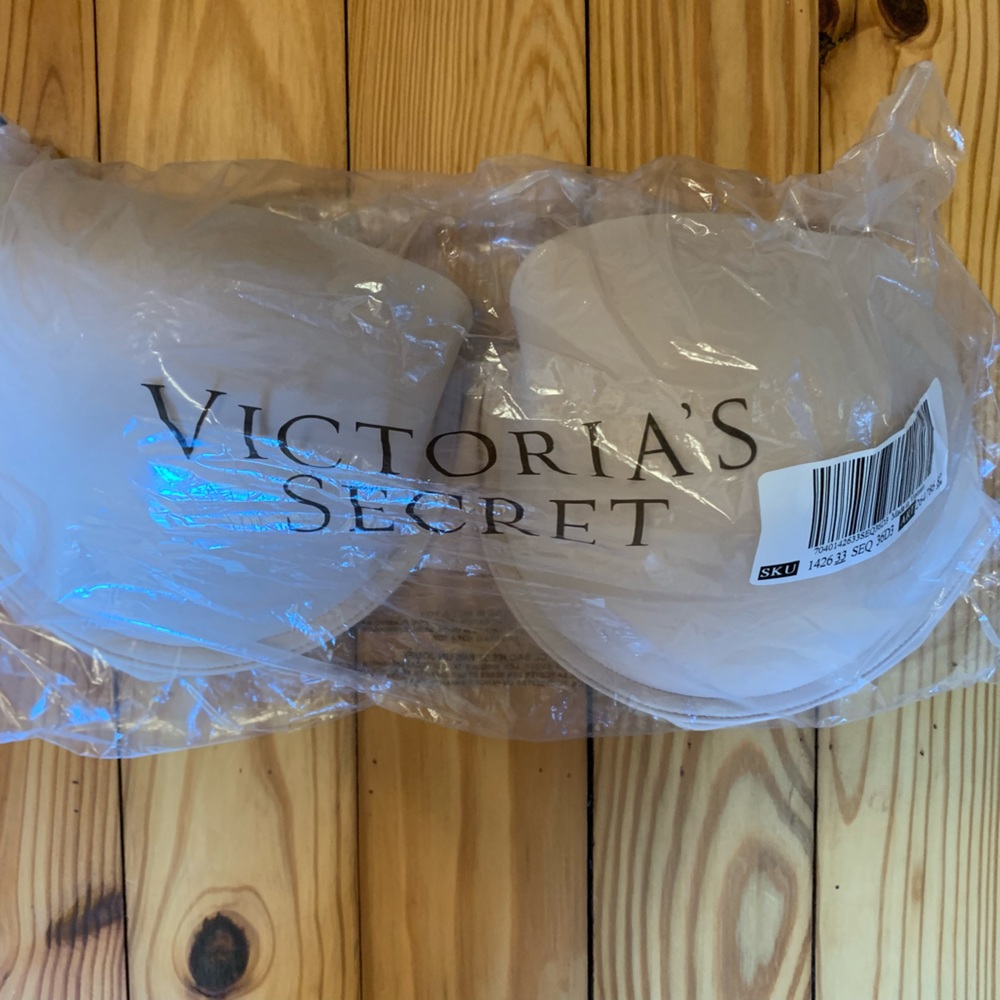 Pink by Victoria’s Secret, 36DDD, NWT